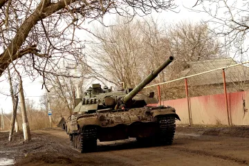 Wagnerovci hlásí, že Bachmut je obklíčen. Ukrajinci ničí mosty a ustupují 