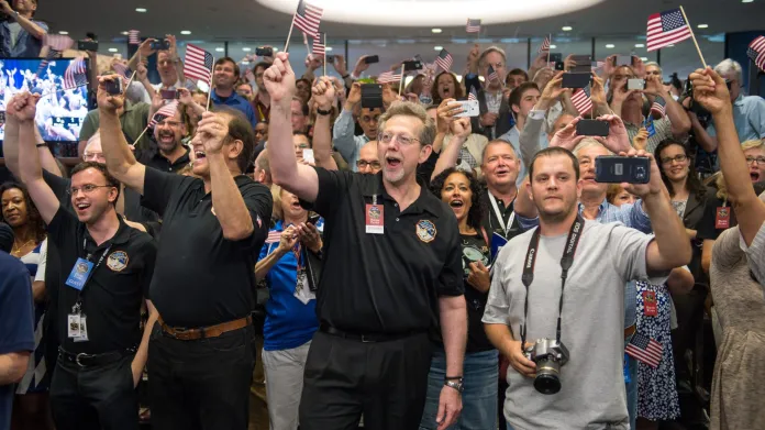 Mise Pluto: radost v týmu NASA