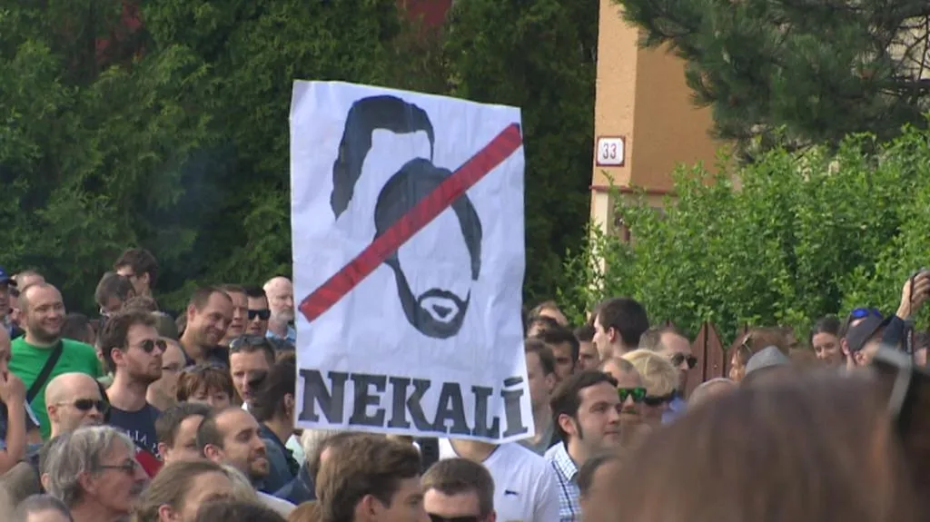 Protest proti Ficovi a Kaliňákovi