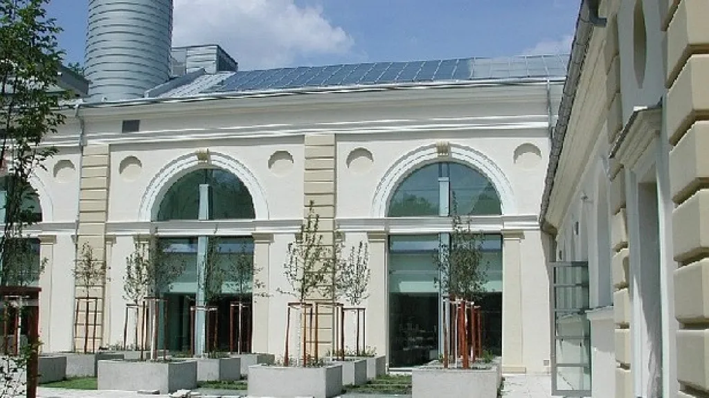 AVU