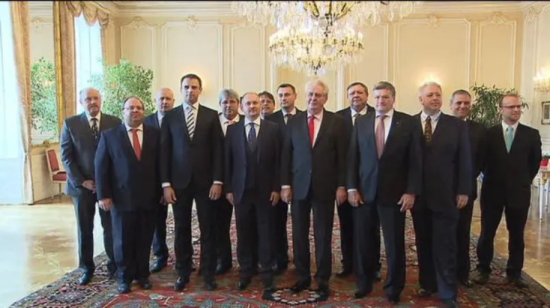 Kraje podle prezidenta hospodaří líp než vláda