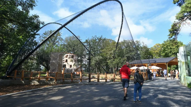 Nové voliéry v Zoo Olomouc