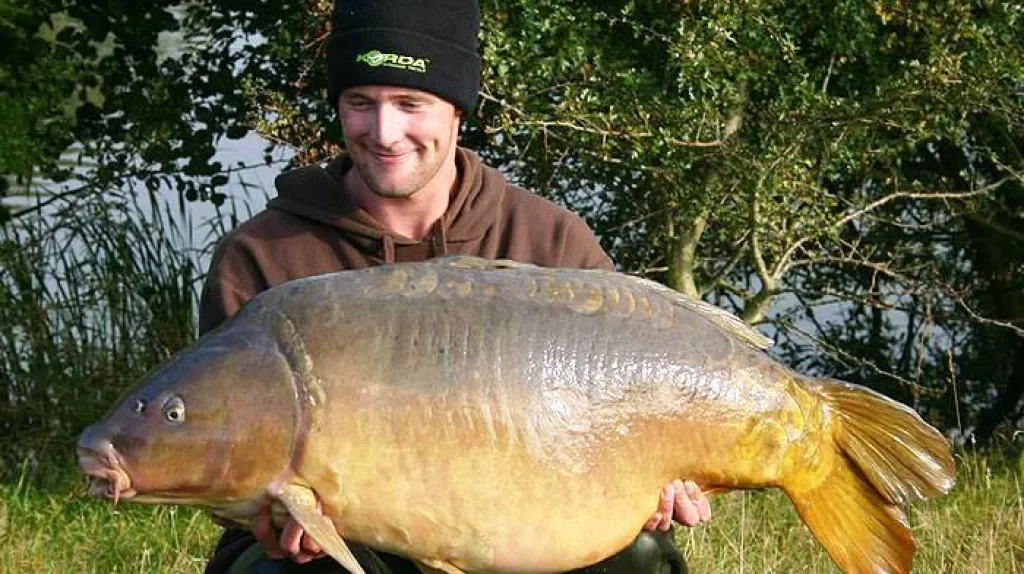 Legendární britský kapr Two Tone