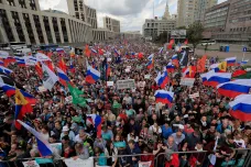 Rusové protestovali proti podvodu. Komise škrtly skutečné podpisy na podporu opozičních kandidátů