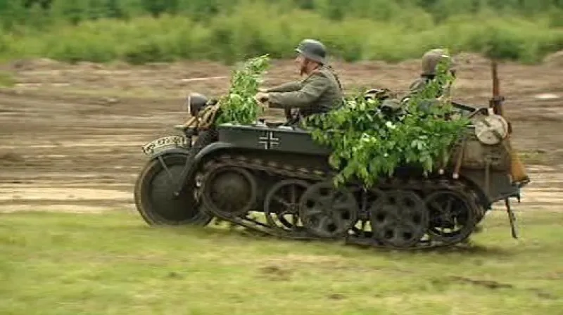 Vojenská přehlídka Bahna 2010