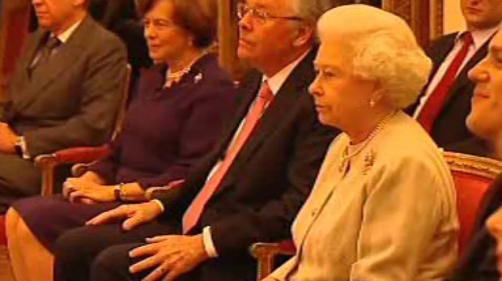 Královna Alžběta II. na koncertě