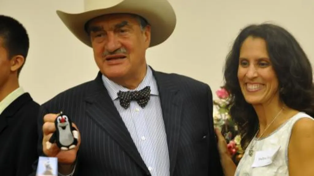 Karel Schwarzneberg, Indira Feustelová a Krteček