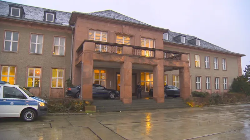 V deportačním centru na letišti Schönefeld