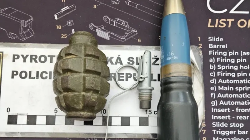 V Trutnově policistům přinesl muž torzo granátu F1