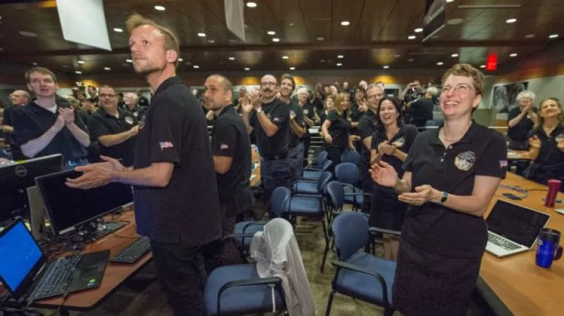 Pět miliard kilometrů, téměř deset let. Dobrodružství New Horizons vrcholí