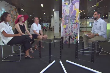 Dělat film, který by byl jen dějepisem, ale netýká se nás, by nemělo smysl, říká režisérka Slova