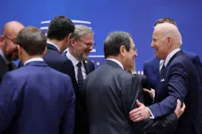 Summit EU schválil společnou obrannou strategii, vznikne brigáda rychlé reakce 