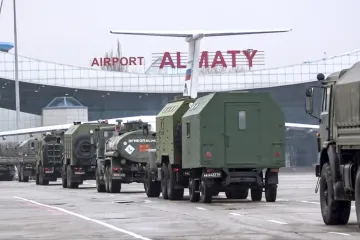 V Almaty se v noci znovu ozývala střelba. Ombudsmanka uvedla, že mezi oběťmi nepokojů jsou děti
