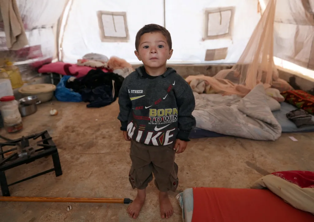 Mahmoudu al-Bashovi jsou tři roky. Za svůj domov považuje stan v uprchlickém táboře