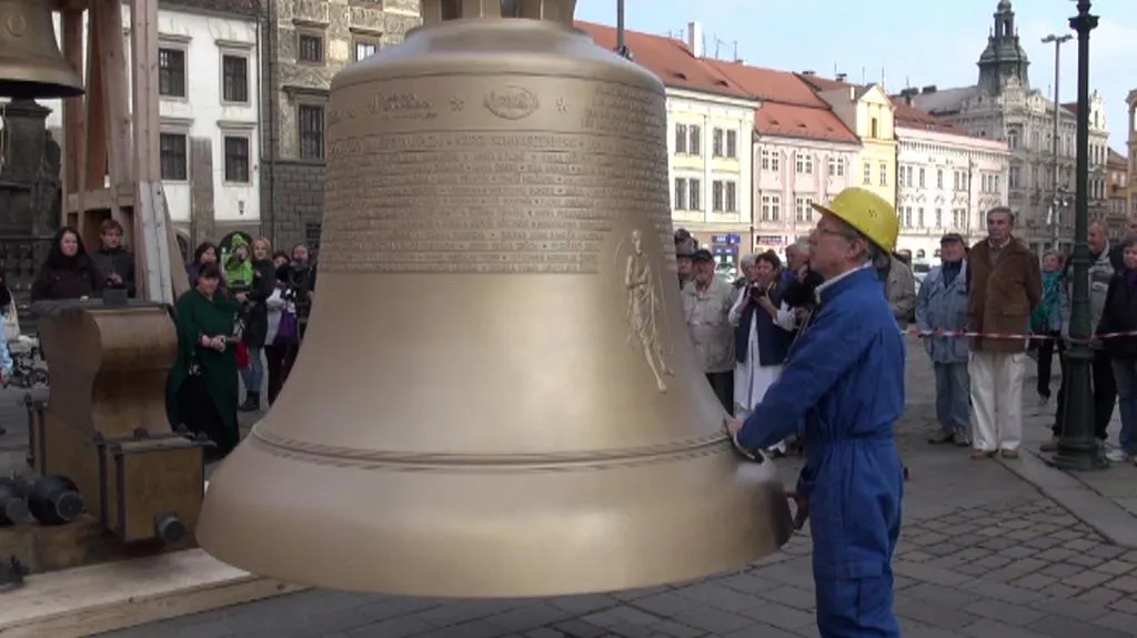 Zvon Bartoloměj a jeho tvůrce Petr Rudolf Manoušek