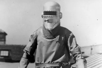 Pilot Wiley Post uskutečnil sólový let kolem světa