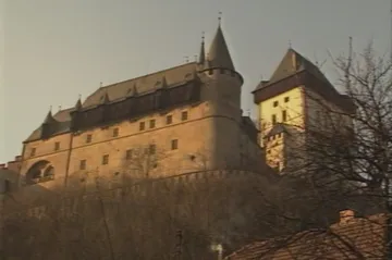 30 let zpět: Na Karlštejn jen přes německou firmu