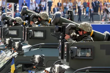 Ukrajinská armáda je silnější než dřív, stále ji však trápí sovětská mentalita, hodnotí analytik Samus