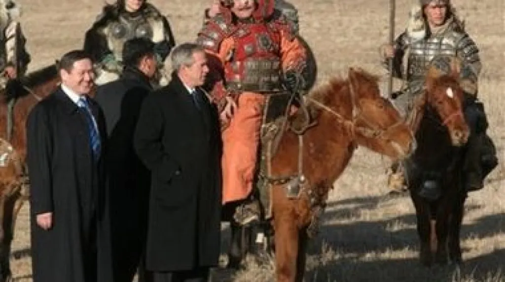 Mongolský premiér Bajar s Georgem Bushem