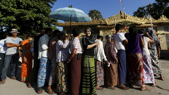 Parlamentní volby v Barmě
