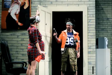 Recenze: Jak zabít Johnnyho Glendenninga? Po gangstersku