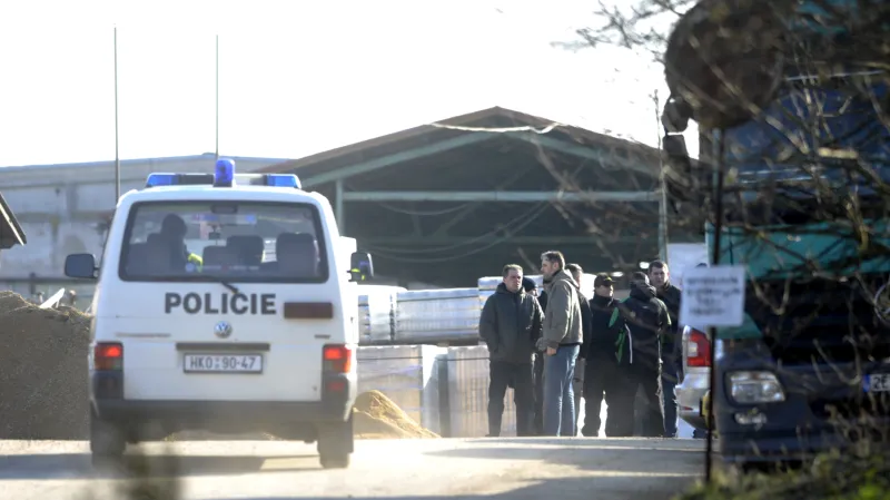 Kontrola skladů s municí ve Slatině u Vysokého Mýta