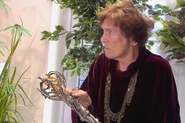 Brněnská JAMU udělila čestný doktorát Vlastě Chramostové