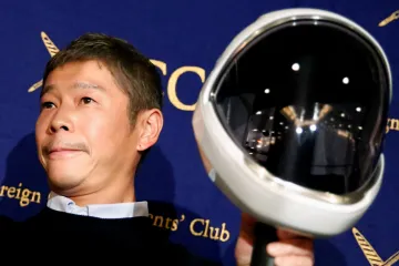 Miliardář zrušil konkurz na přítelkyni. Žen, které s ním chtěly na Měsíc, se přihlásily desetitisíce