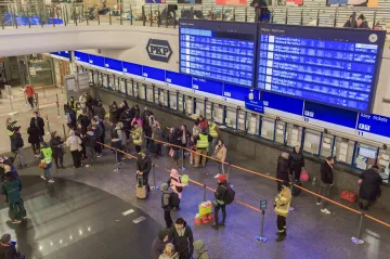 Vlaky v Polsku opět stály kvůli neoprávněnému použití rádiových signálů