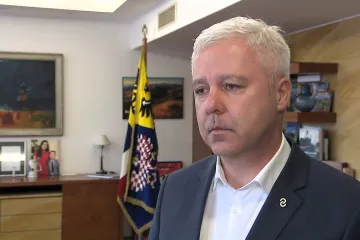 Hejtman Krkoška půjde před soud. Je obžalován v letité kauze uplácení lékařů