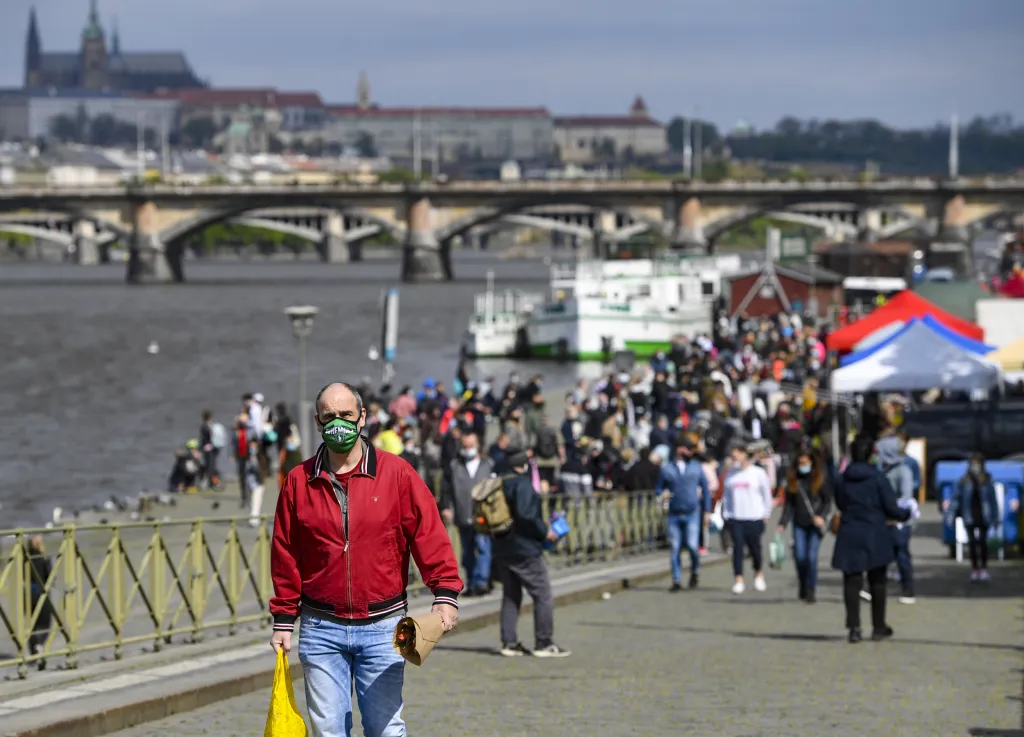 Na pražské náplavce začaly 25. dubna farmářské trhy