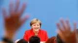 Kafka: Merkelová zlikvidovala celou generaci jejích mužských oponentů