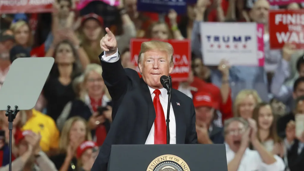 Donald Trump během kampaně ve městě Macon v Georgii