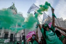 Argentinou hýbe naděje na rozšíření práva na potrat