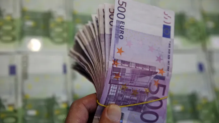 Balíček euro bankovek