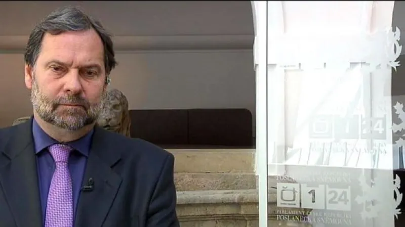 Radek John se vrací k novinářské práci