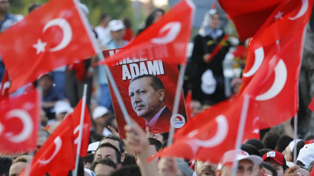 Shromáždění na podporu prezidenta Erdogana