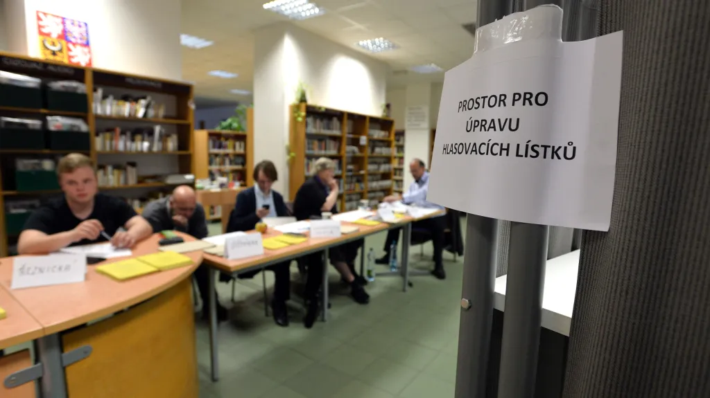 Volební místnost