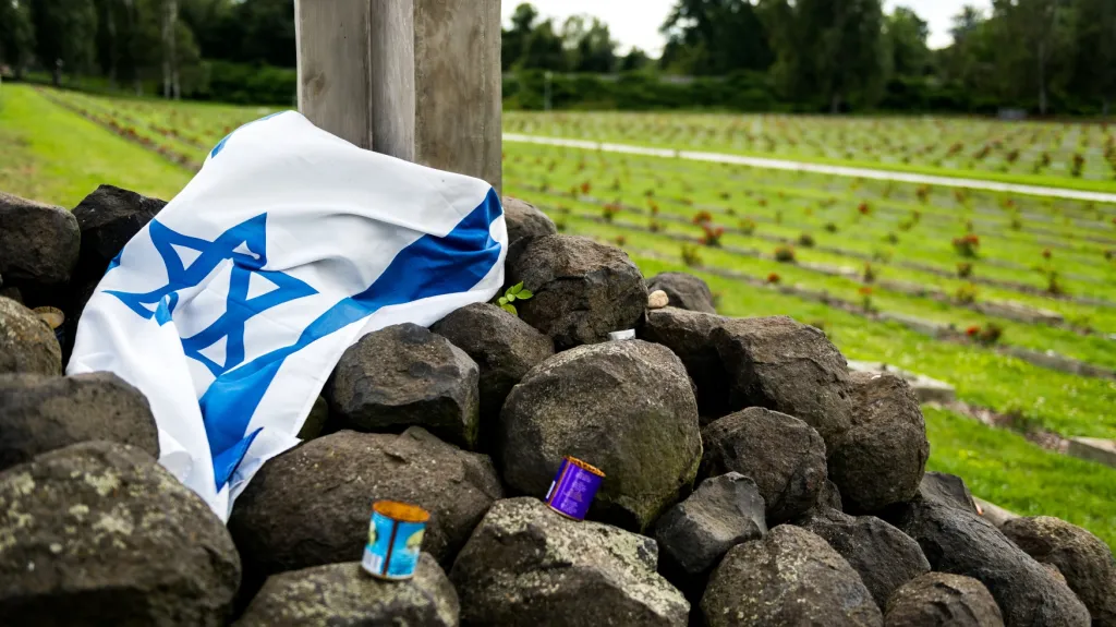 Národní hřbitov před Malou pevností v Terezíně