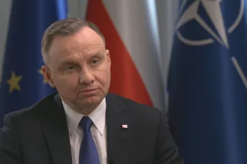 Duda má dění kolem polské televize za anarchii. Obnovujeme právo, kontroval Tusk