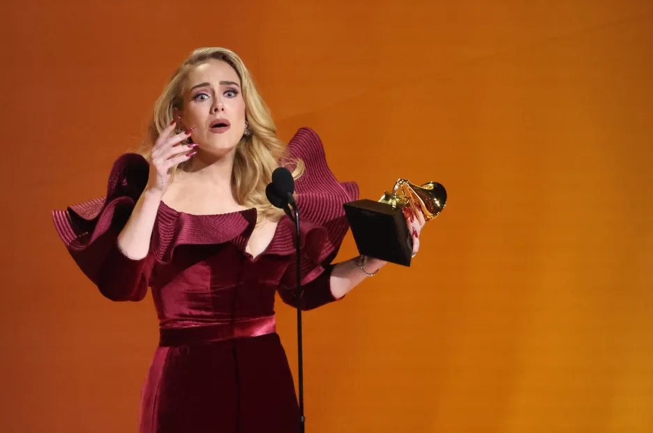 Zlatý gramofon si odnesla i zpěvačka Adele