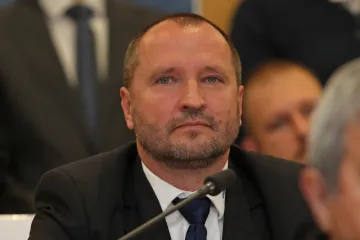 Exnáměstek Unucka uzavřel dohodu se žalobcem v kauze manipulace zakázek