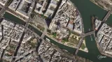 Satelitní snímky Notre-Dame před požárem a po něm