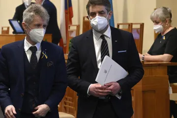 Senát vyzval k vyloučení Ruska i Běloruska z mezinárodních organizací. Je pro nejtvrdší sankce