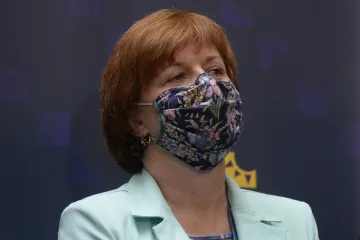 Je třeba rozlišit viry i přenašeče, radí epidemiolog Smejkal. Připravujeme se, ujišťuje hlavní hygienička 