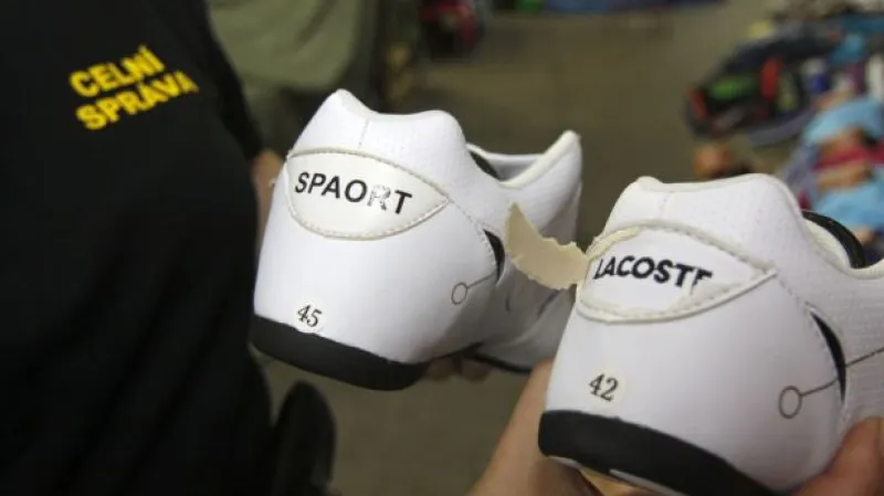 Razie na asijský textil