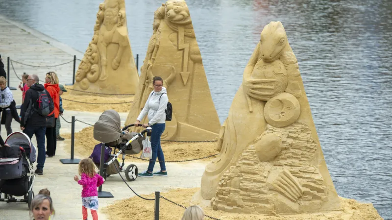 Sochy z písku v Písku (2021)