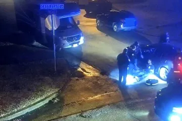 Kvůli smrti Tyrea Nicholse přišli o místo tři záchranáři a další policisté