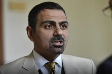 Podnikatel Zadeh stíhaný za miliardové úniky údajně zastrašoval tlumočníka