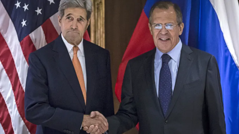 John Kerry a Sergej Lavrov